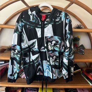 Nike Black and White Athletic Jacket pullover